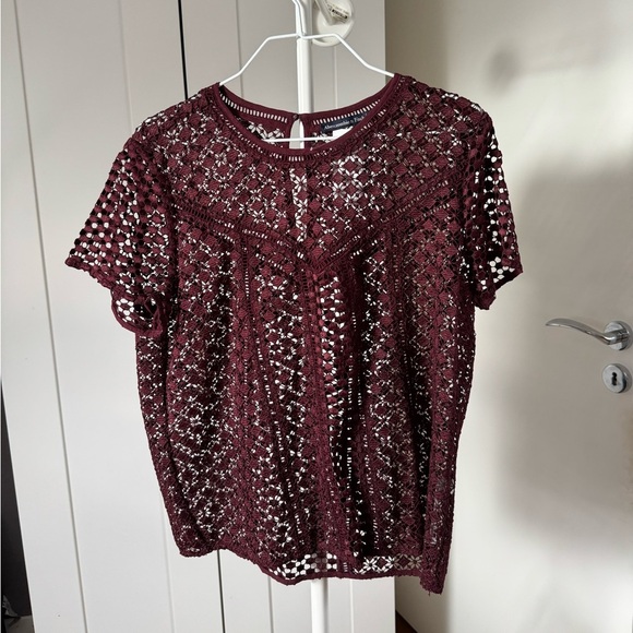 Abercrombie & Fitch Crochet Short Sleeve Blouse in Size Medium New With Tags - Picture 2 of 9